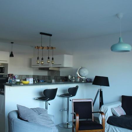 Jolie Chambre Dans Quartier Calme Eysines Kültér fotó